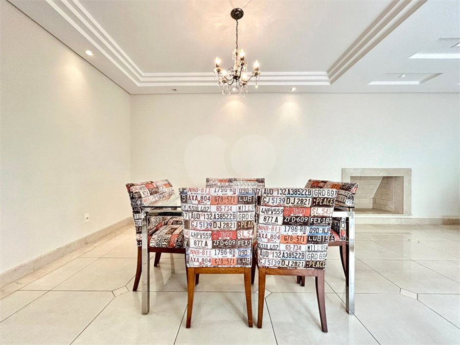 Casa à venda com 4 suítes no condomínio Quinta das Laranjeiras, Jundiaí - SP