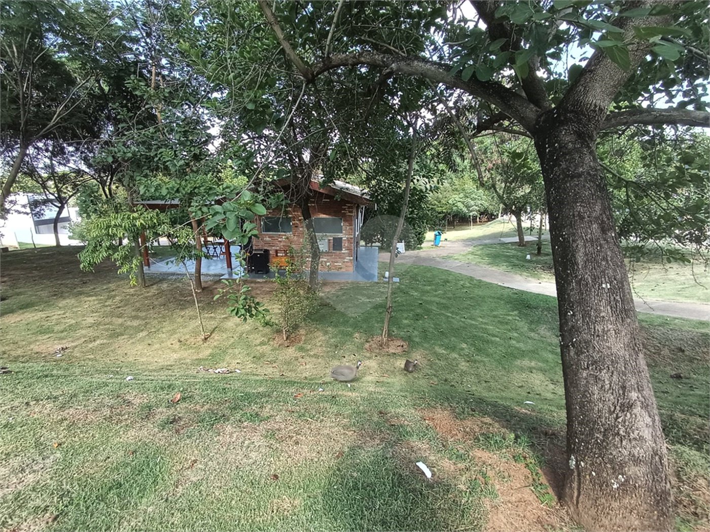 Casa à venda com 3 quartos, sendo 1 suíte,  no condomínio Ipes 2, Tatuí - SP