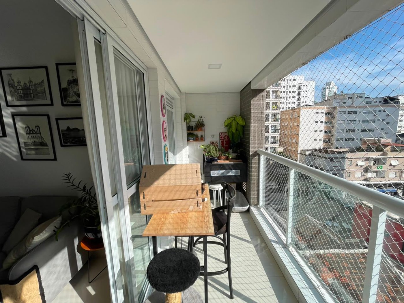 Apartamento com 2 dormitórios à venda, 74 m² por R$ 1.049.000,00 - Gonzaga - Santos/SP
