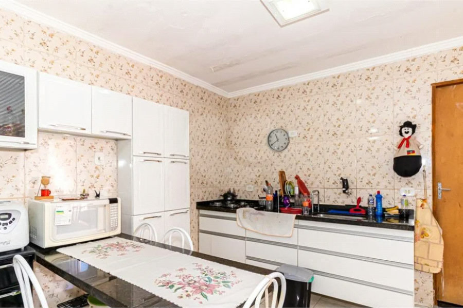 Sobrado à venda com 9 quartos, sendo 4 suítes, em Vila Guilherme, São Paulo, SP