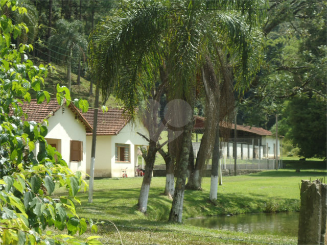 Casa à venda ou para alugar no condomínio Cinco Lagos, Mairiporã - SP