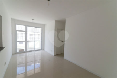 Apartamento à venda com 3 quartos, sendo 1 suíte,  em Vila Isabel, Rio de Janeiro, RJ
