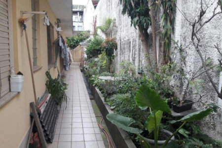 Terreno à venda com 4 quartos, sendo 1 suíte, em Santa Teresinha, São Paulo, SP
