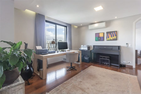 Apartamento à venda com 4 quartos, sendo 2 suítes,  em Jardim Parque Morumbi, São Paulo, SP