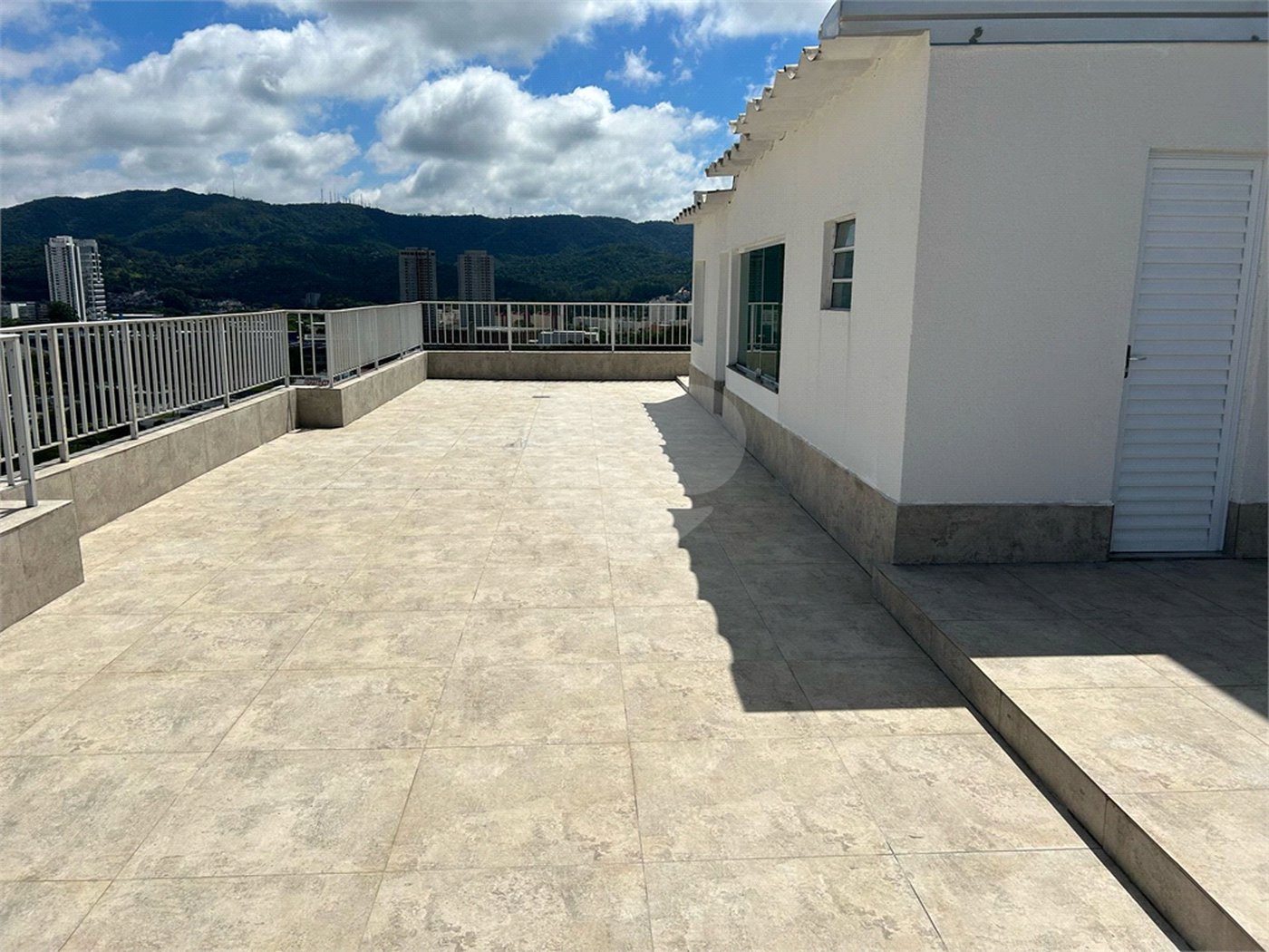 Apartamento à venda com 4 quartos, sendo 2 suítes, em Vila Partenio, Mogi das Cruzes, SP