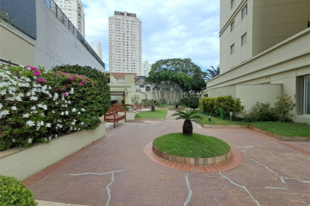 Apartamento à venda com 3 quartos, sendo 2 suítes, em Vila Romana, São Paulo, SP