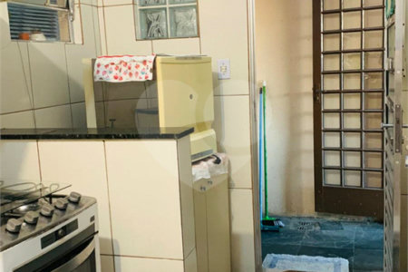 Casa Térrea à venda com 3 quartos, sendo 1 suíte, em Parque Ouro Fino, Sorocaba, SP