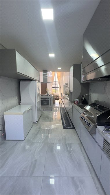 Casa à venda com 3 quartos, sendo 1 suíte, no condomínio Jardim Residencial Dona Maria José, Indaiatuba - SP