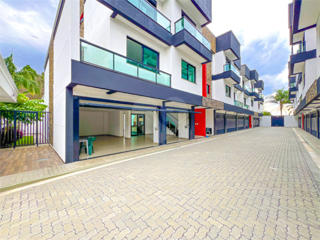 Casa à venda com 4 suítes no condomínio Res São Pedro da Aldeia, São Paulo - SP