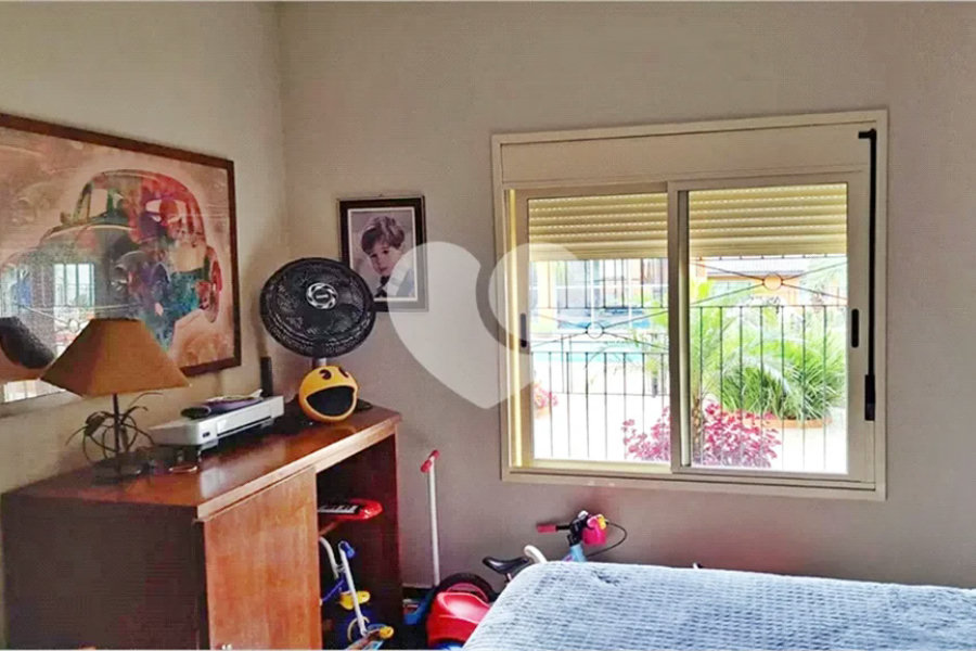Casa à venda com 8 quartos, sendo 4 suítes, em Roseira, Mairiporã, SP