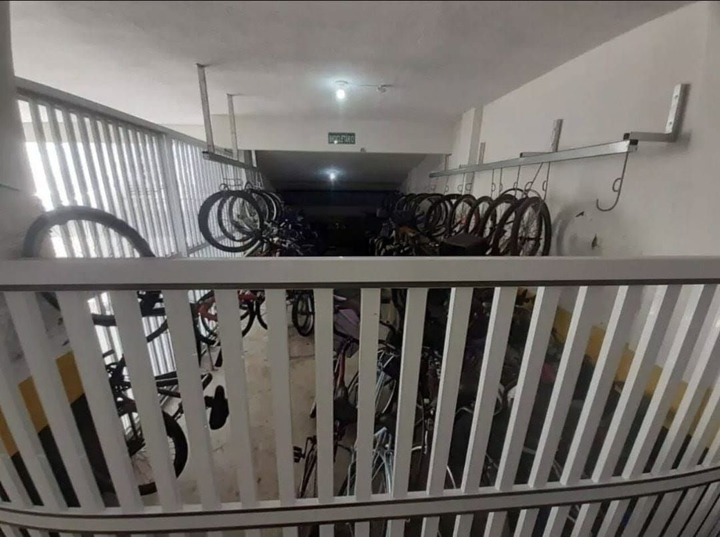Apartamento com 2 dormitórios à venda, 89 m² por R$ 770.000,00 - Vila Guilhermina - Praia Grande/SP