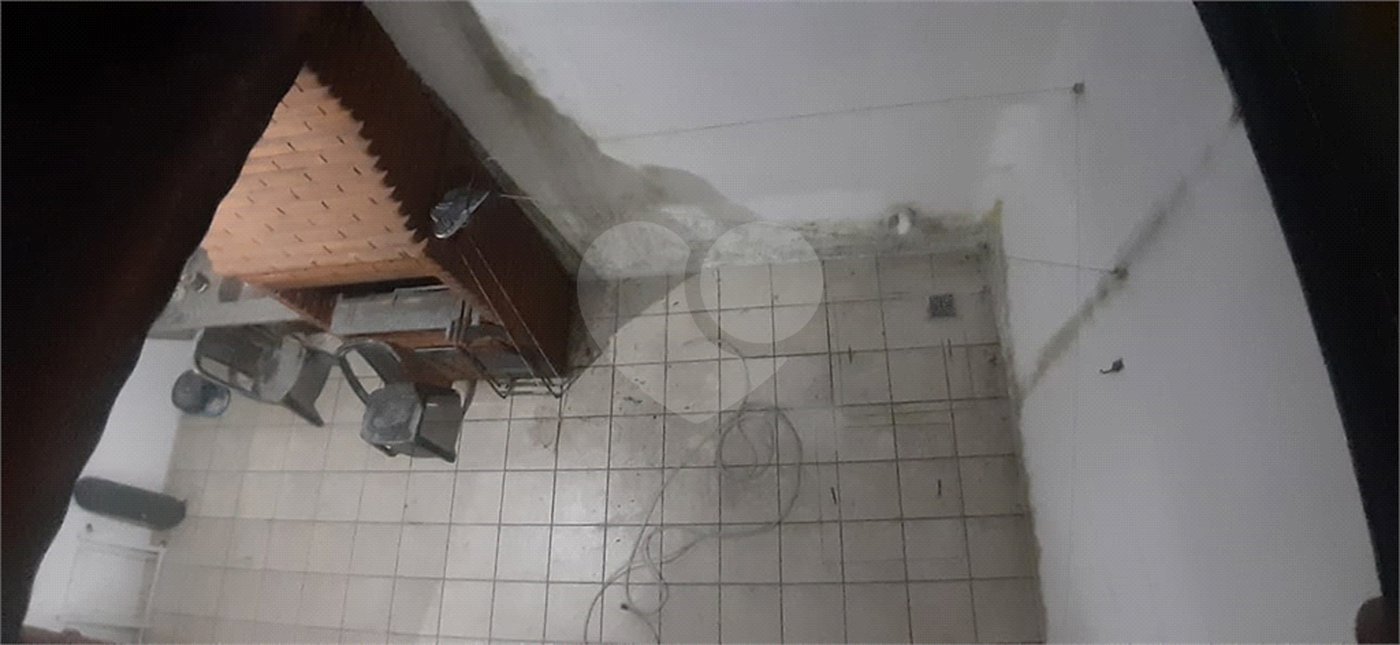 Casa à venda com 3 quartos, sendo 1 suíte, no condomínio Village Palmas, São Paulo - SP