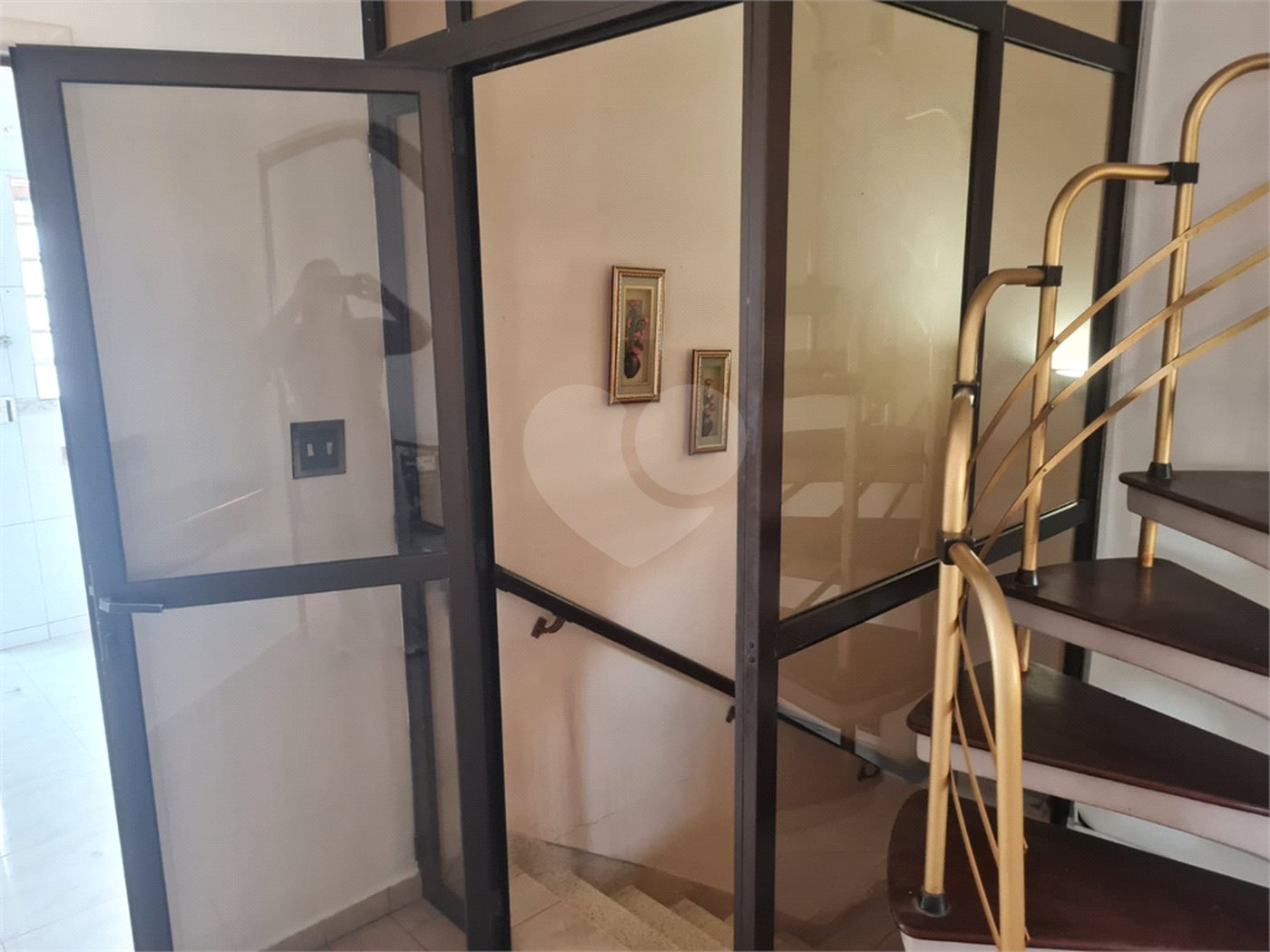 Sobrado à venda com 2 quartos, sendo 1 suíte, em Jardim Ivana, São Paulo, SP