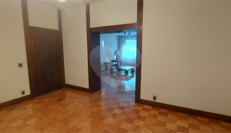 Apartamento à venda com 4 quartos, sendo 1 suíte,  em Laranjeiras, Rio de Janeiro, RJ