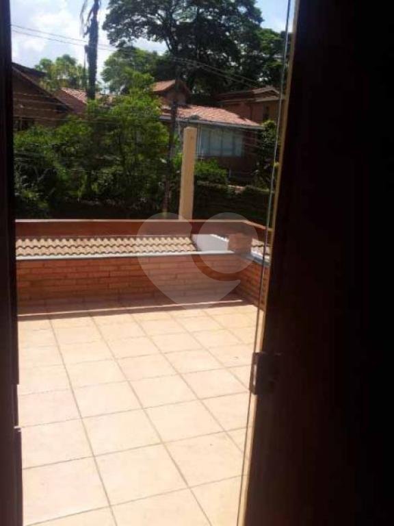 Sobrado à venda com 4 quartos, sendo 2 suítes, em Jardim Floresta, São Paulo, SP