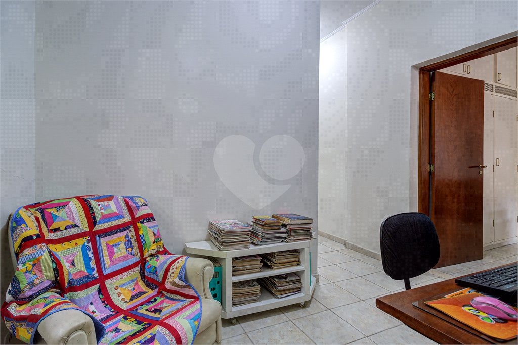 Casa à venda com 3 quartos, sendo 1 suíte, em Alto da Boa Vista, São Paulo, SP