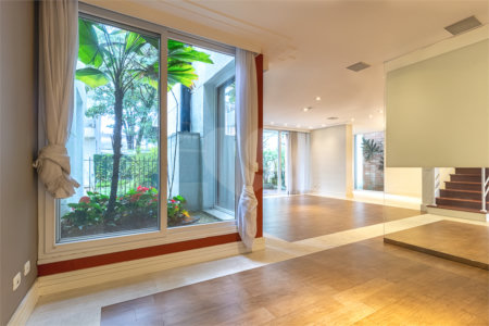 Casa à venda com 4 suítes no condomínio Las Cumbres, São Paulo - SP