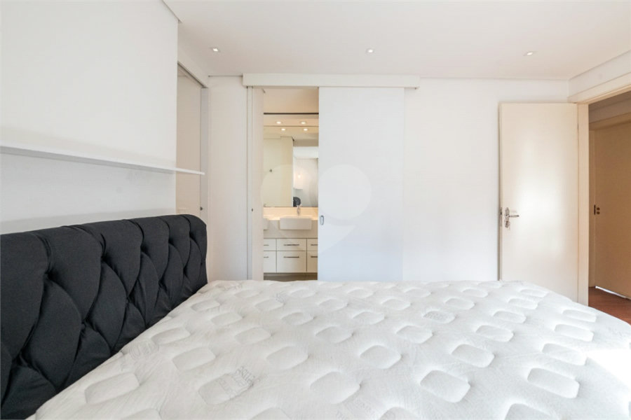 Apartamento à venda com 3 quartos, sendo 1 suíte, em Paraíso, São Paulo, SP