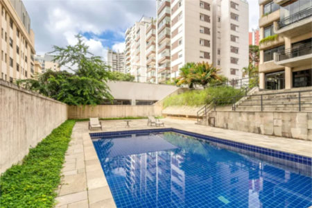 Apartamento à venda com 3 suítes em Real Parque, São Paulo, SP