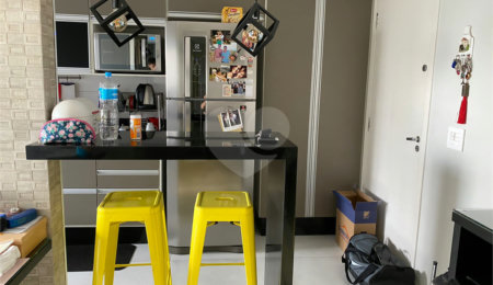 Apartamento à venda com 2 quartos, sendo 1 suíte,  em Jardim Flor da Montanha, Guarulhos, SP