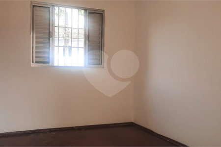 Sobrado à venda com 3 quartos em Rio Pequeno, São Paulo, SP
