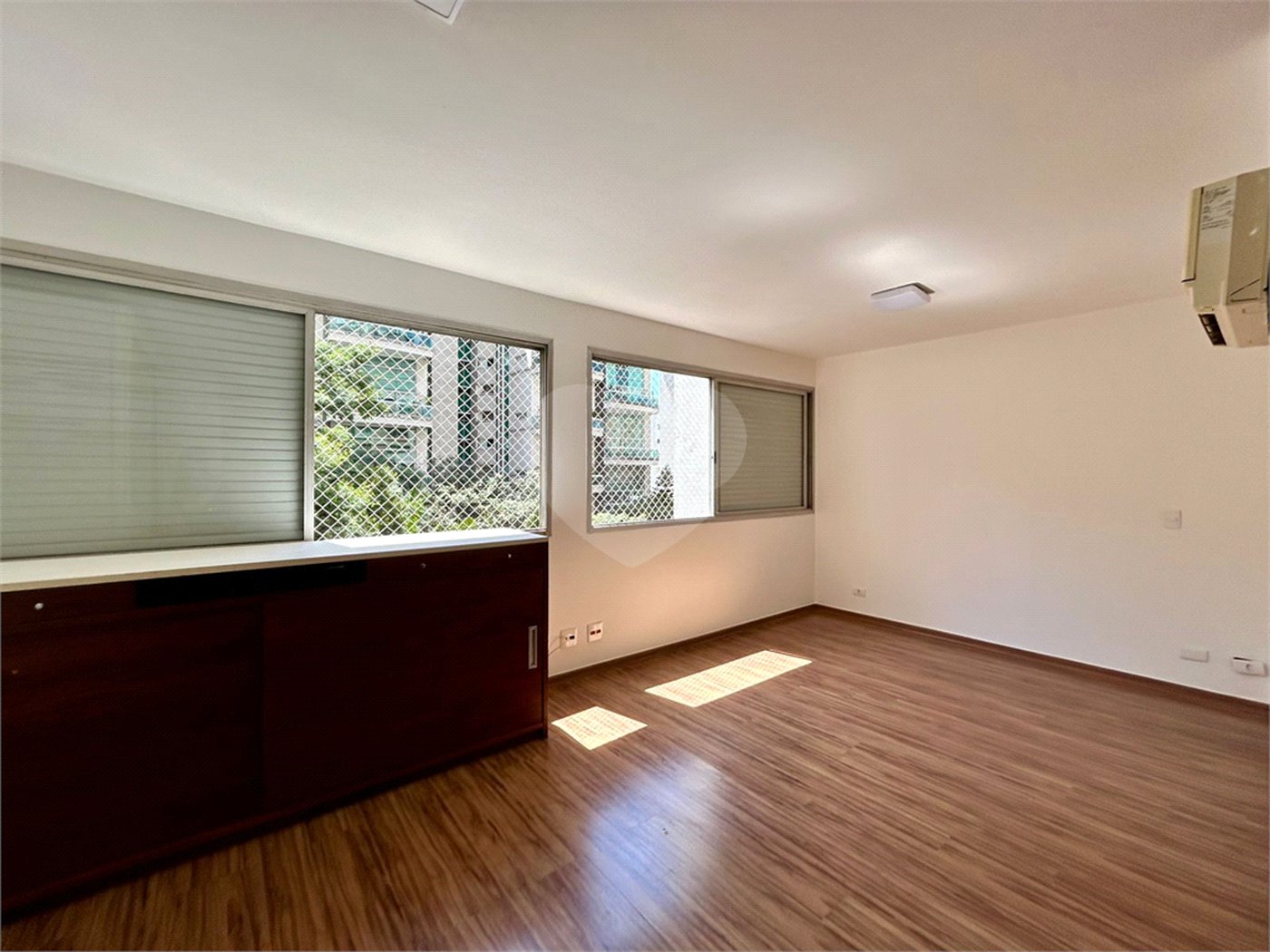 Apartamento à venda ou para alugar com 2 quartos, sendo 1 suíte, em Perdizes, São Paulo, SP