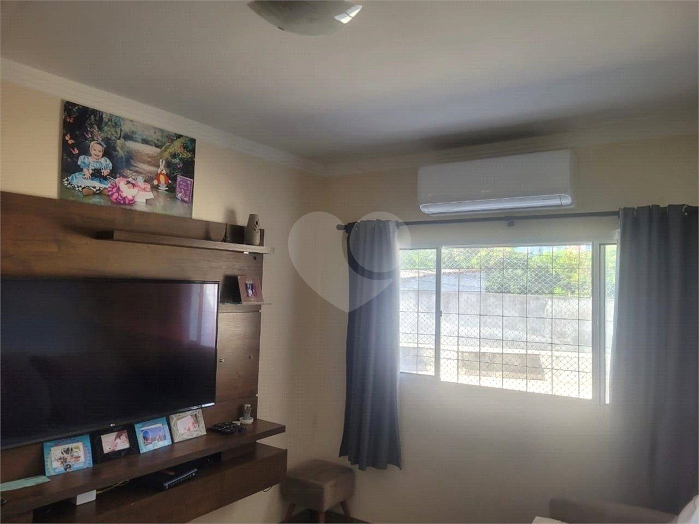Casa à venda com 3 quartos, sendo 1 suíte, em Jardim Itanguá, Sorocaba, SP