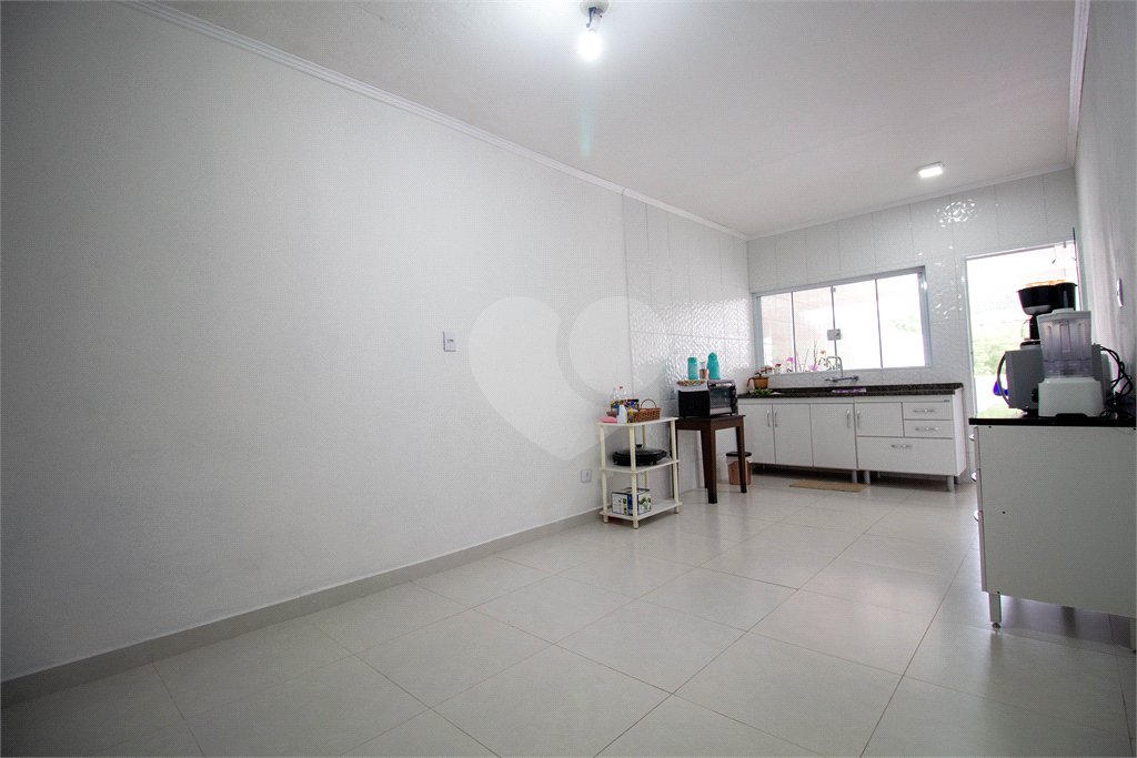 Casa Térrea à venda com 4 quartos, sendo 1 suíte, em Nova Mairinque, Mairinque, SP