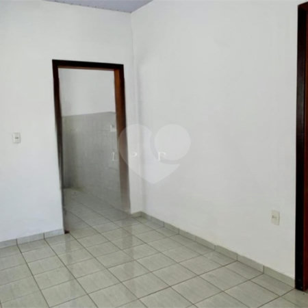 Casa à venda com 2 quartos, sendo 1 suíte,  em Jardim Pitangueiras I, Jundiaí, SP