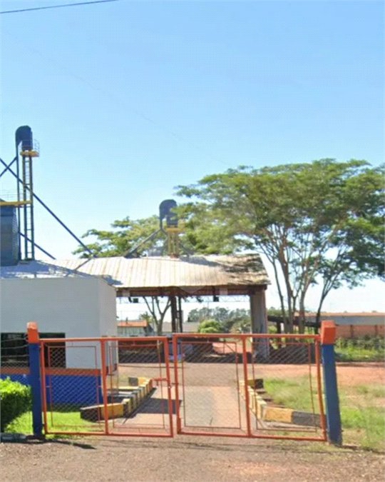 Prédio à venda no Centro Cívico, Angélica, MS