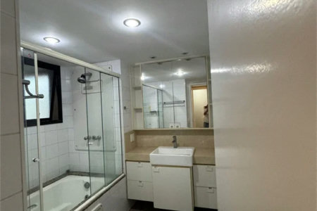 Apartamento à venda com 3 suítes em Vila Suzana, São Paulo, SP