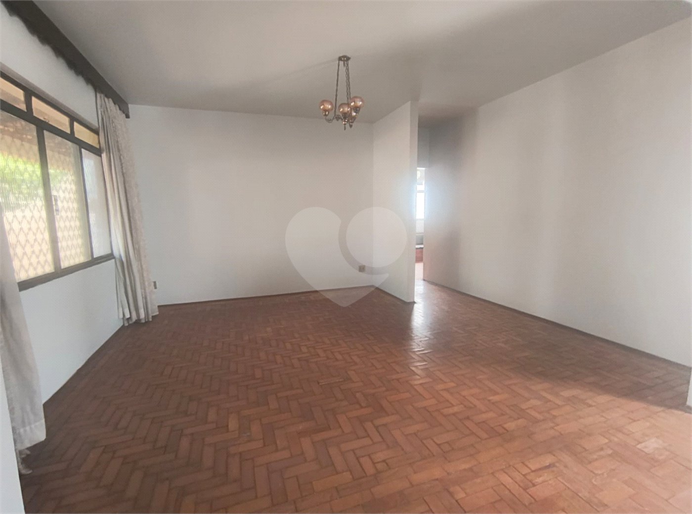 Casa à venda com 3 quartos, sendo 1 suíte, em Vila Santana, Araraquara, SP