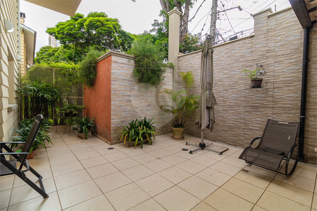 Casa à venda com 4 suítes no condomínio Vila das Acacias, São Paulo - SP