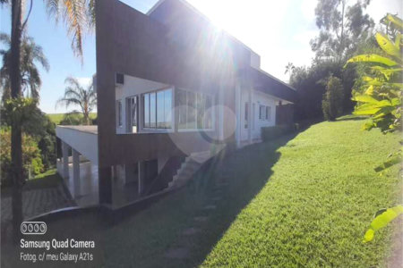 Casa à venda com 4 suítes no condomínio Residencial Vale das Laranjeiras, Indaiatuba - SP