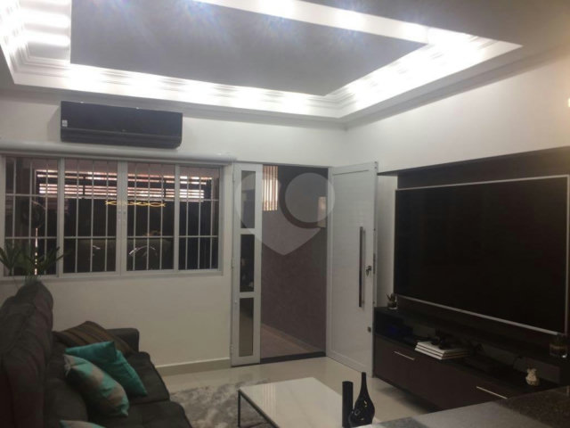 Sobrado à venda com 2 quartos em Santana, São Paulo, SP