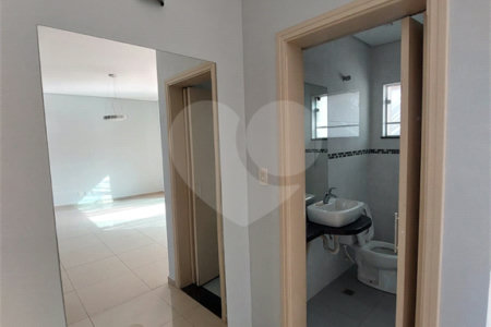 Casa à venda com 3 quartos, sendo 1 suíte, no condomínio Village Saint Clair, Sorocaba - SP