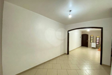 Casa à venda com 4 quartos, sendo 2 suítes, em Parque Santana, Mogi das Cruzes, SP