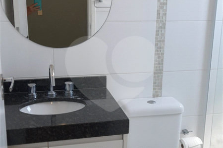 Casa à venda com 2 suítes no condomínio Residencial Matos, São Paulo - SP