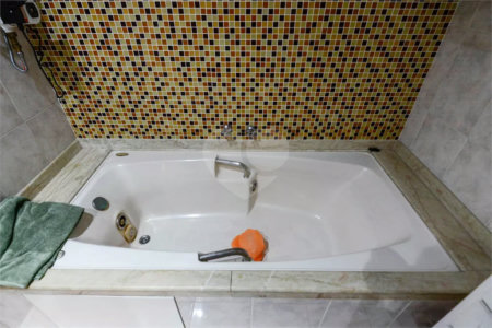 Apartamento à venda com 5 quartos, sendo 2 suítes, em Tijuca, Rio de Janeiro, RJ