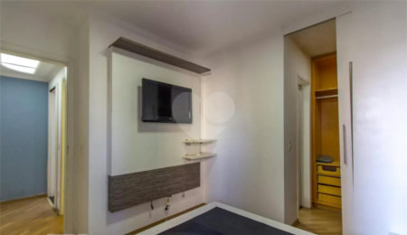 Apartamento à venda com 3 quartos, sendo 1 suíte,  em Vila Regente Feijó, São Paulo, SP
