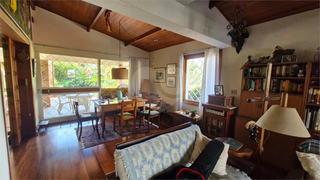 Sobrado a venda | 4 Dormitorios ( 2 suites) | 5 vagas na Vila Albertina