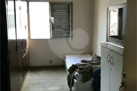Casa à venda com 4 quartos, sendo 1 suíte, em Vila Dom Pedro I, São Paulo, SP