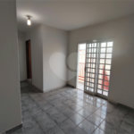 Casa para alugar com 3 quartos, sendo 1 suíte,  em Jardim Itália, Itapetininga, SP