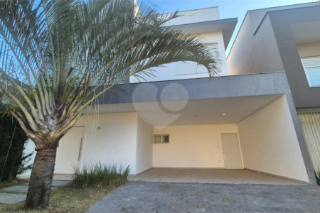 Casa à venda com 3 quartos, sendo 1 suíte, no condomínio Lago da Serra, Araçoiaba da Serra - SP
