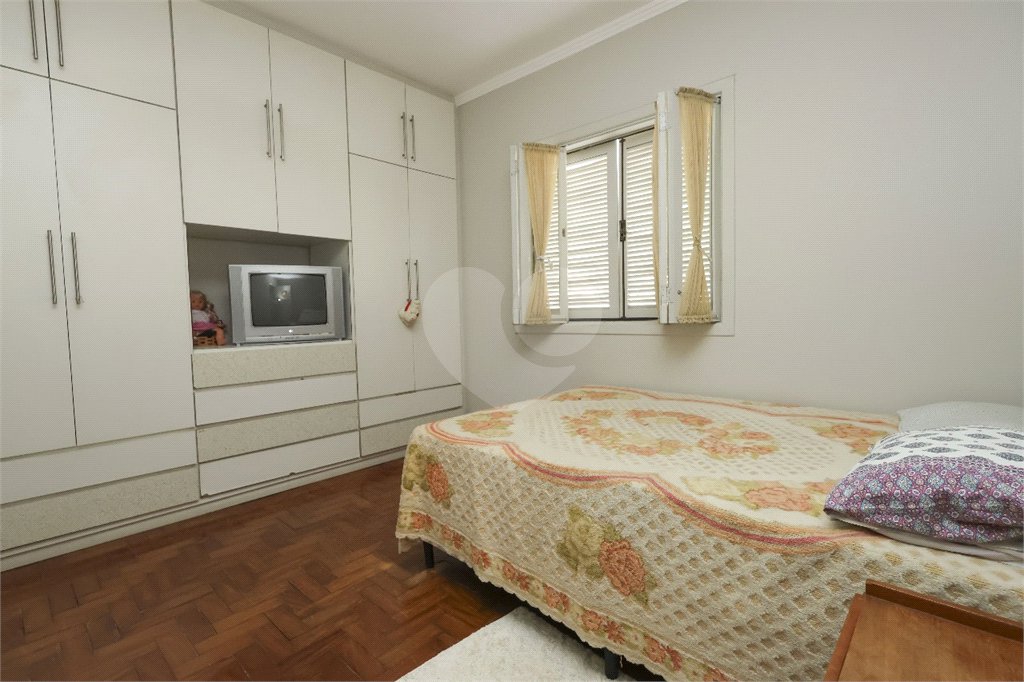 Casa à venda com 4 quartos, sendo 1 suíte, em Chácara Santo Antônio, São Paulo, SP