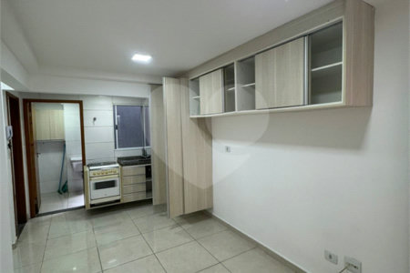 Apartamento 2 dormitórios c/ quintal privativo próximo ao futuro Metrô Anália Franco