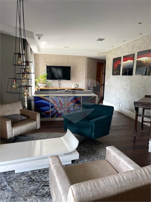 Apartamento à venda ou para alugar com 4 quartos, sendo 3 suítes,  em Jardim Anália Franco, São Paulo, SP