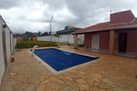 Chácara à venda ou para alugar com 2 quartos, sendo 1 suíte,  em Mato Seco, Itapetininga, SP