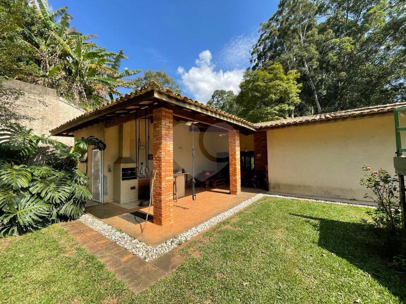 Casa à venda com 4 quartos, sendo 1 suíte, em Vila Morumbi, São Paulo, SP