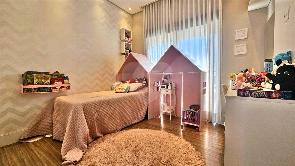 Casa à venda com 3 suítes em Vila Popular, Itapetininga, SP
